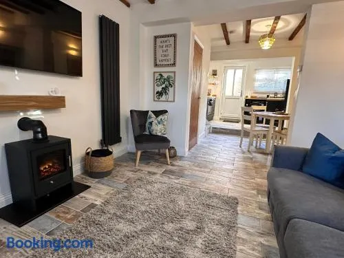 Jasmine Cottage Audlem - Image 1