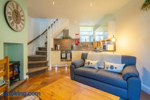 Bell Cottage - Cockermouth is five minutes walk to pubs, restaurants and shops - Image 1