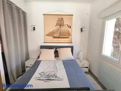 Beautiful home, ideal for visiting Aix and Marseille - Image 1