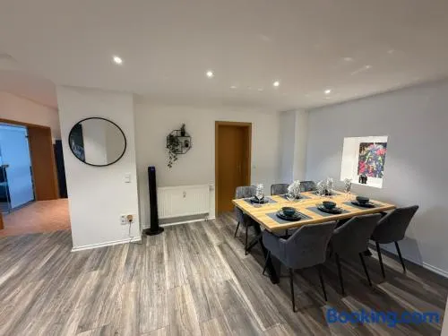 Moderne Designwohnung für 6 Personen mit 2 Bädern - Image 1
