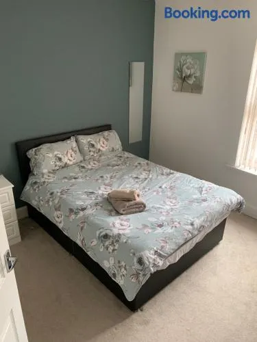 Apple blossom cottage contractor and holiday accommodation - Image 1