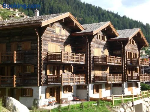 Apartments Vieux Chalet - Image 1