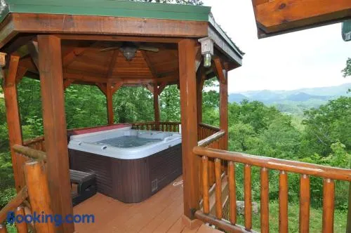 Cherokee Ridge Retreat - Image 1