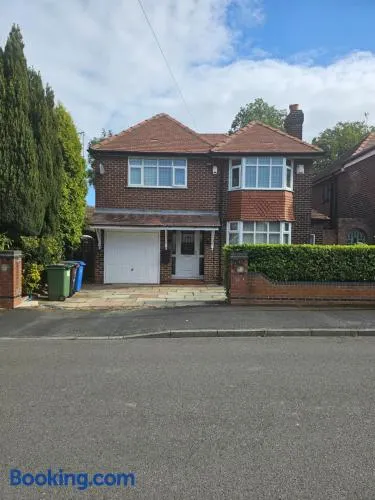 4 bed detached house near Manchester Airport Manchester -Cheadle - Image 1