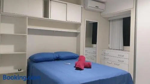 Apartamento charmoso no Edificio Teneriff 301 - Image 1