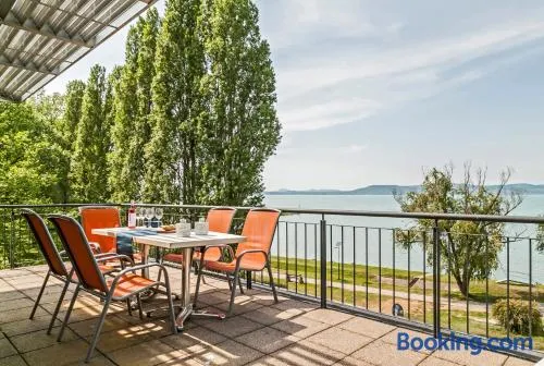 Panoramic Art Apartment with jacuzzi - Image 1