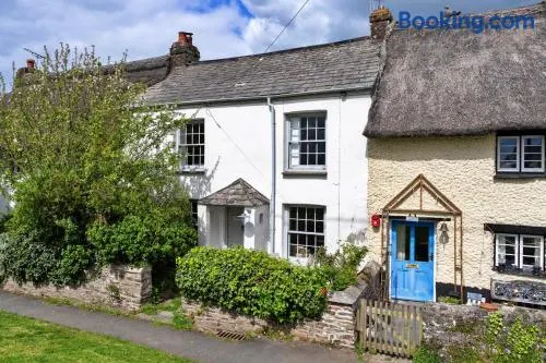Finest Retreats - The Old Post Cottage - Image 1