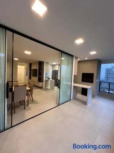 Apartamento de luxo novíssimo em meia praia itapema - Image 1