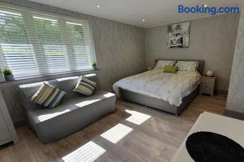 Little Eden New Forest and Coastal Retreat Langley Hampshire - Image 1