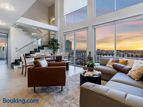 Departamento Penthouse en Juriquilla con alberca climatizada y terraza - Image 1