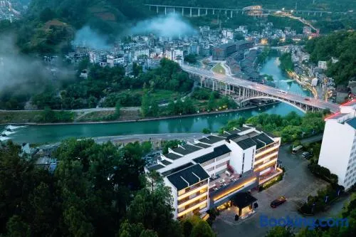 Yanyu Yunxi Resort Hotel 烟雨云兮酒店 - Image 1