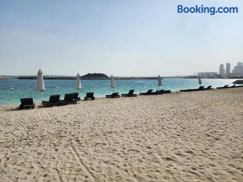 Harf502 Luxurious 1br in Reem W private Beach - Image 1