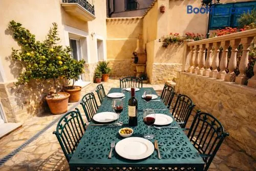 El Jardin Secreto - Image 1