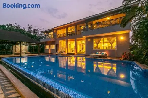 Umber Villa by StayVista - 5BHK Luxurious Villa with a Pvt Pool & Lawn - Image 1