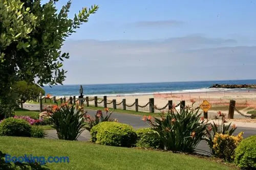 F9 - Beach Cottage Getaway - Image 1
