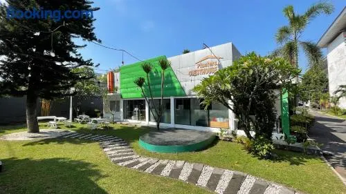 Planters Guest House - Image 1