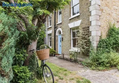 Poplar Farm House - Image 1