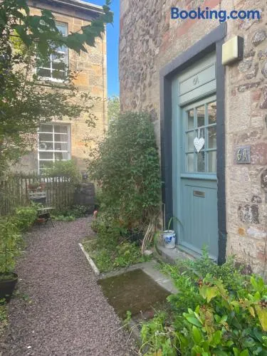 East Linton Flat - Image 1