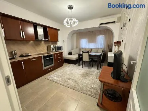 Apartament Avangard - Image 1