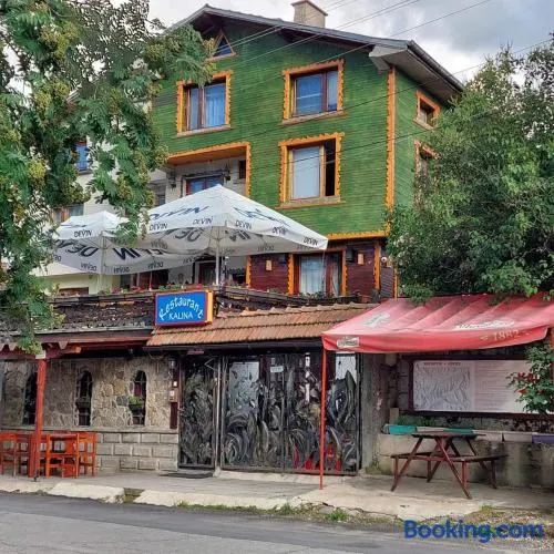 Семеен хотел Калина Family hotel Kalina Говедарци - Image 1