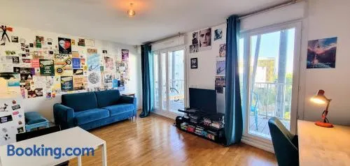 Studio lumineux avec terrasse et parking - Accès rapide Porte de Versailles - Image 1