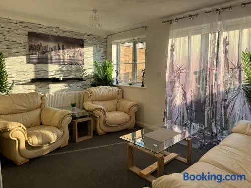 Stony Apartment House - Image 1