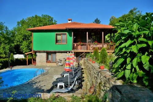 Къща край реката/ House by the river - Image 1