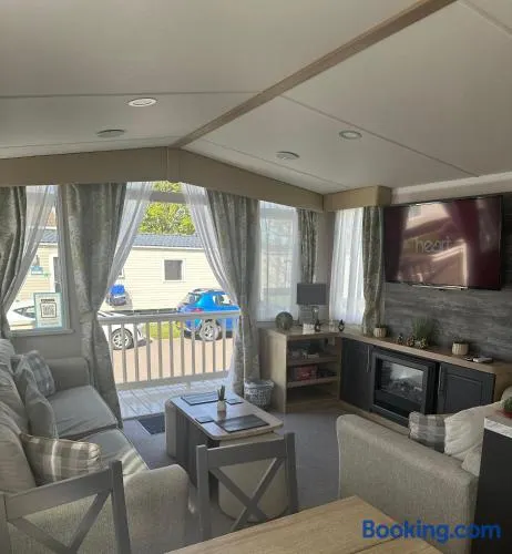 3 bed presitage caravan Doniford Bay - Image 1