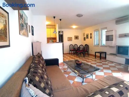 Green Apartman - Image 1