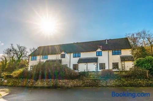 Honeysuckle Cottage - Your Seaside Escape in Beer - Image 1