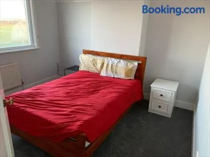 Siri GuestHouse - Image 1