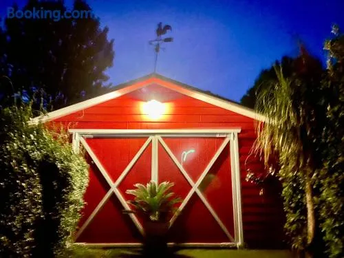 The Red Barn right in the heart of historic Berry - Image 1
