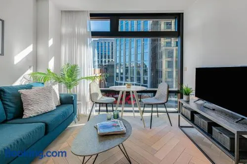 MySquare Premium Apartment near Liverpool Street Station - Image 1