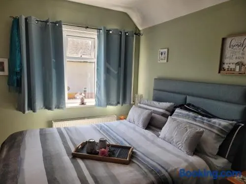 Felixstowe room lets - Image 1