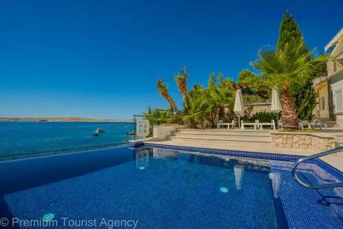 Villa Mia - Image 1