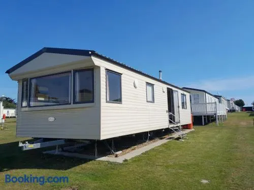 Comfortable and Spacious Mobile home - Sleeps 6, - Image 1