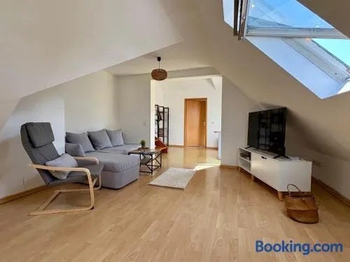 Ruhige, zentrale Lage - Modernes Apartment - Image 1