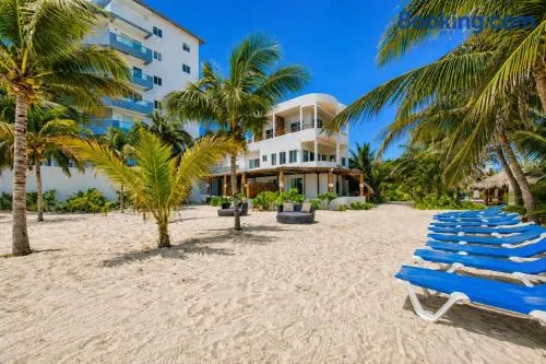 Arenika Beachfront Villa & Rooms - Image 1