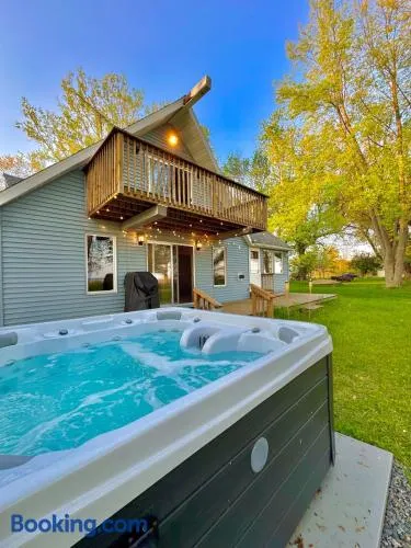 Cozy Lakefront Cabin with Jacuzzi - Image 1
