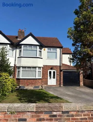Hillside Getaway close to Royal Birkdale - Image 1