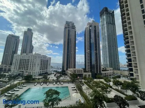3BR Haven with Burj Views by MagnoliasVHR - Image 1