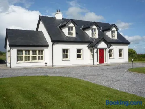 Derryleigh House Boherbue by Trident Holiday Homes - Image 1