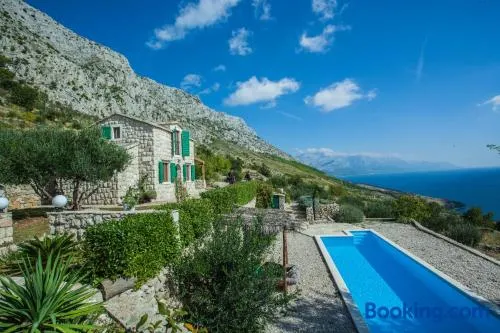 Dalmatian stone villa with heated pool - Image 1