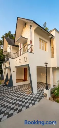 Villa 28 - serene 3 bhk villa near chottanikkara - Image 1