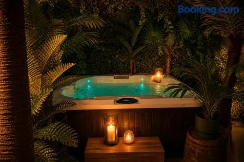 Suite premium Jacuzzi Jungle - Image 1