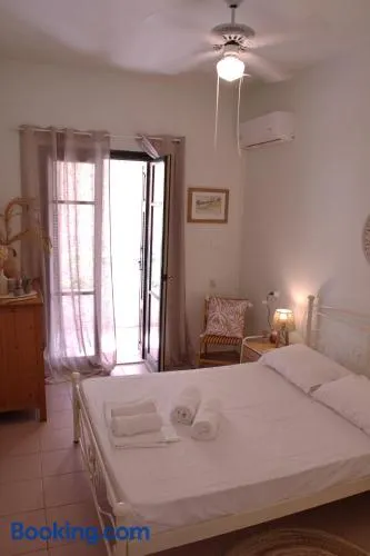 Phoeve Apt-Lovely 1-BR rental near the beach - Image 1