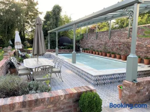 Lyndhurst - Victorian villa with heated pool - Image 1