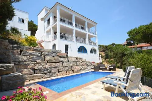 Lloret Apartments - Image 1