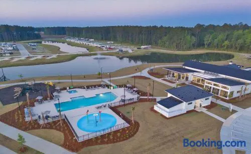 Savannah Lakes RV Resort - Image 1