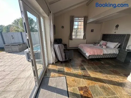 Dwylig Isa Holiday Cottages - Image 1